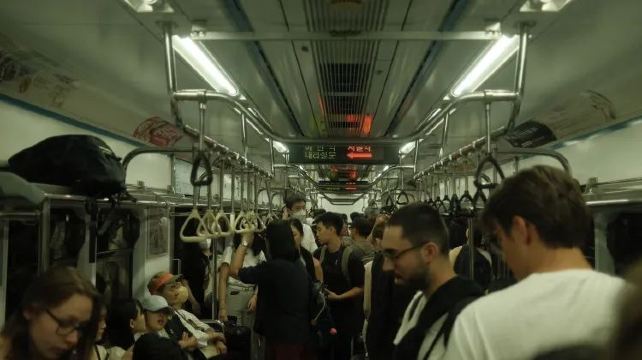 韓国の地下鉄のマナーや注意点