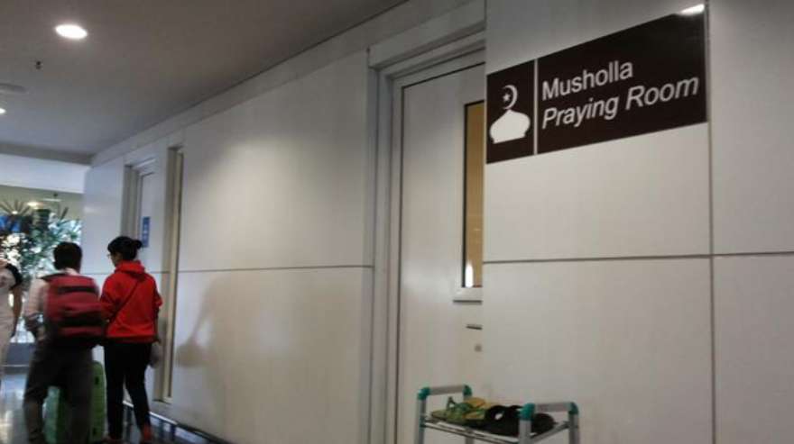 tempat sholat di Bandara Ngurah Rai