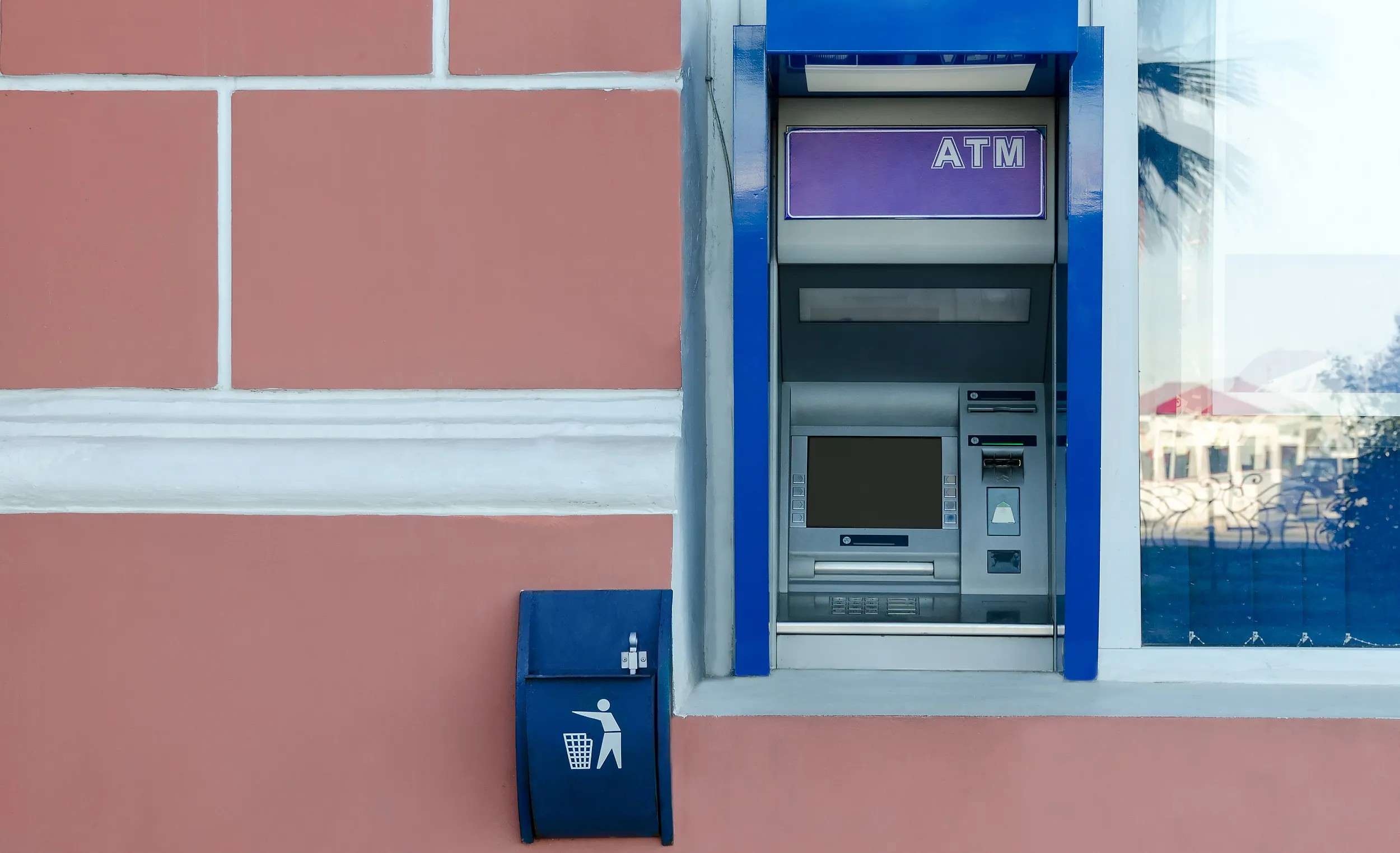 วิธีถอนเงินริงกิตจากตู้ ATM ในมาเลเซีย