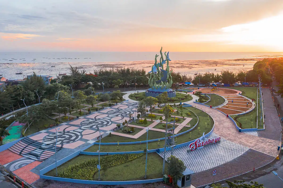 kota surabaya