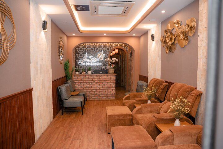 สระผมสไตล์เวียดนามร้าน Lá Spa Hanoi Massage & Gội Đầu Dưỡng Sinh