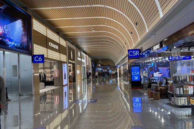 桃園空港から台北市内への移動は約1時間