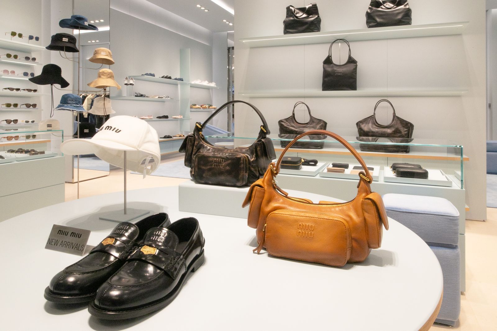 桃園機場免稅店 | MIU MIU