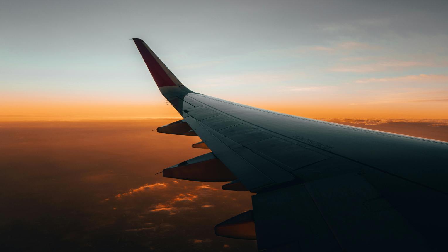 Beijing Capital Airlines Business Class | Experience & Amenities​