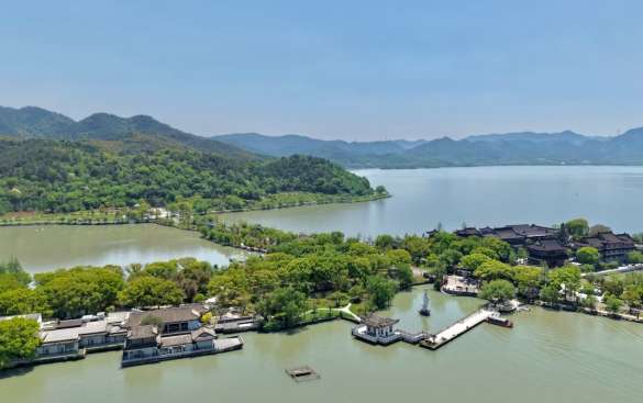 Getting To & Around Ningbo