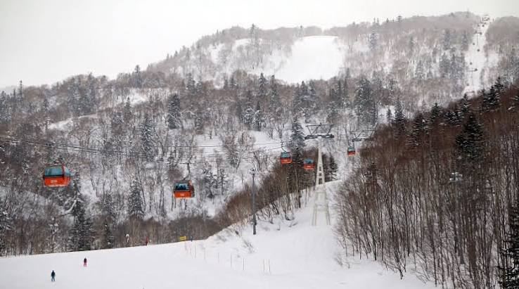 Skiing in Sapporo