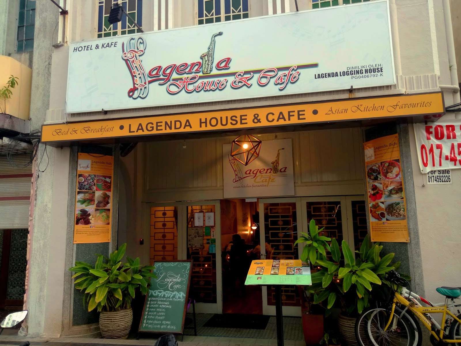 Lagenda House & Café