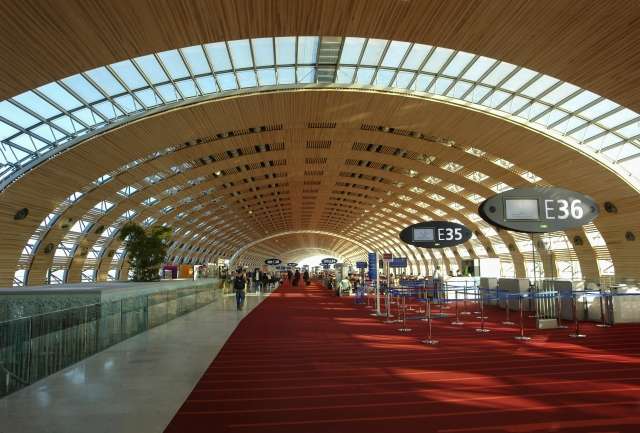 シャルル・ド・ゴール空港の乗り継ぎは事前準備が必須