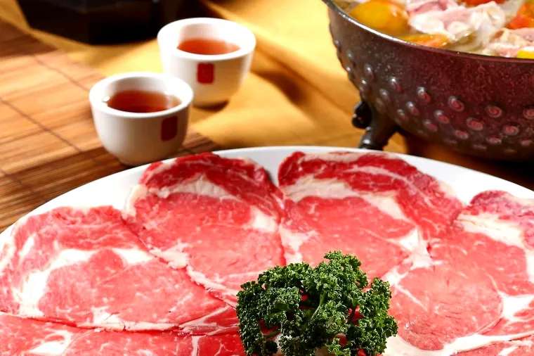 มื้อฉลองคริสต์มาสในไทเป | Tripodking Guangfu