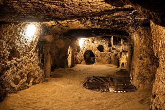 Cu Chi Tunnels