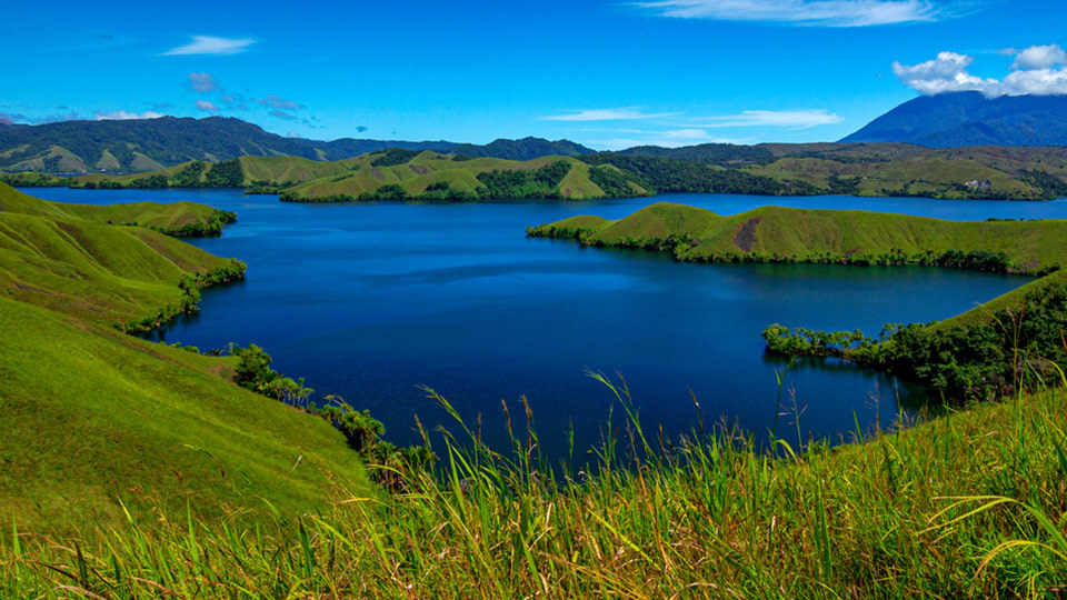 danau sentani
