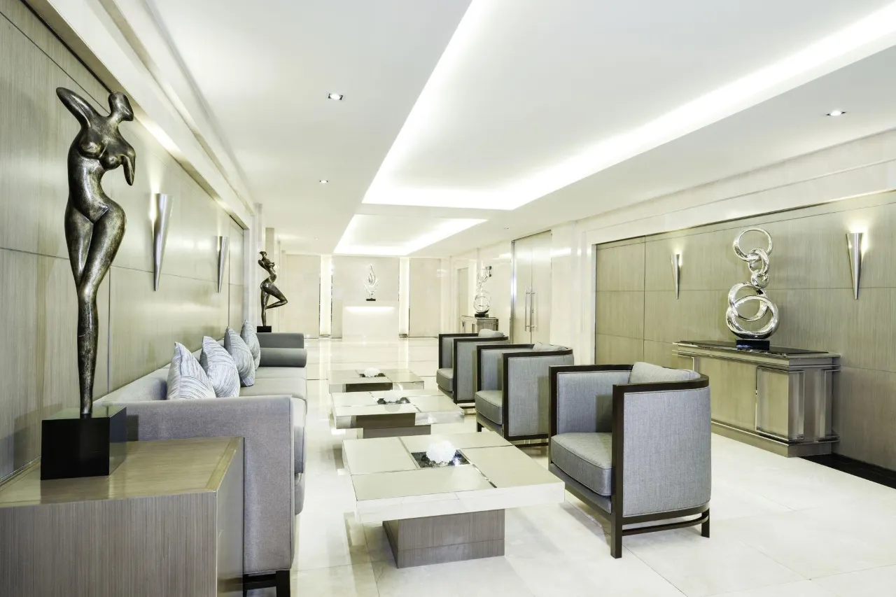 Central Point Chidlom Lobby
