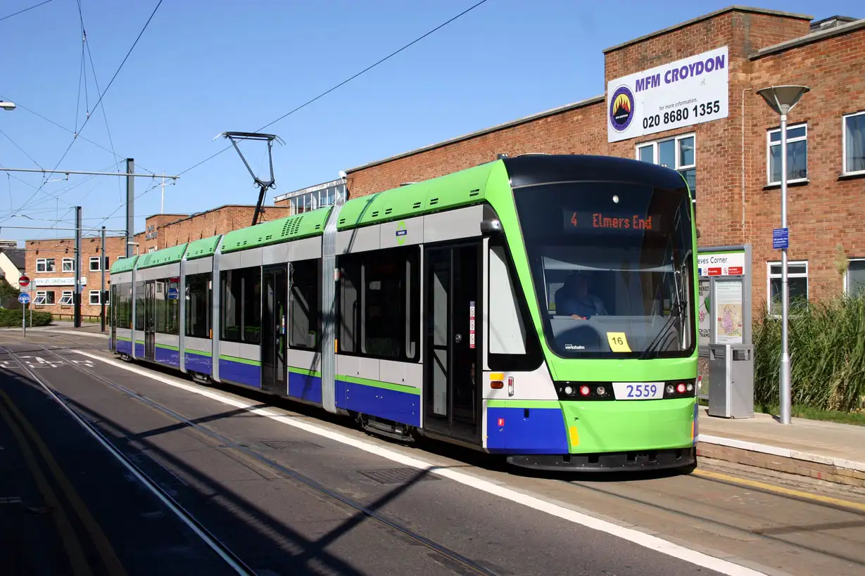 รถ tram ลอนดอน