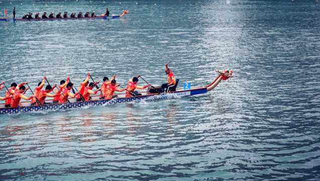 courses de bateaux-dragons