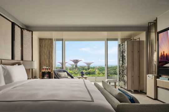 Marina Bay Sands Singapore Premier King Room with Gardens By the Bay View