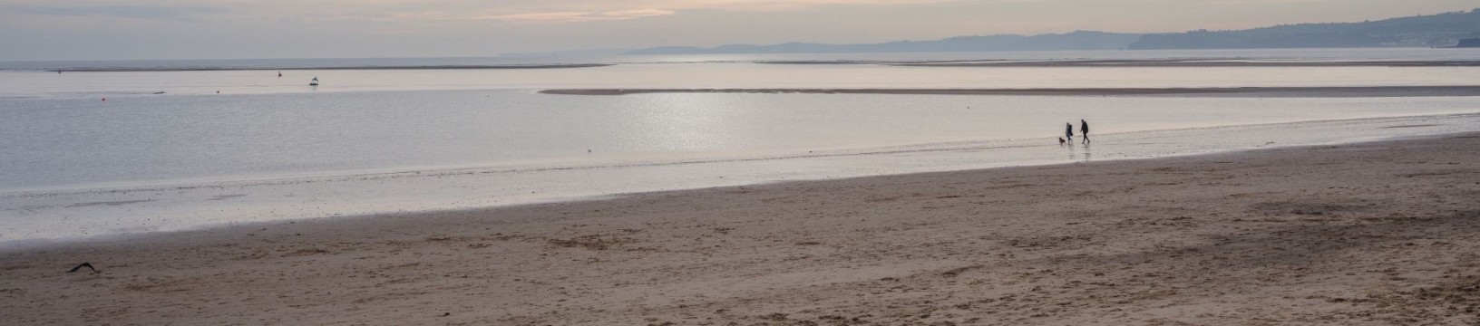 Train travel to Exmouth Beach