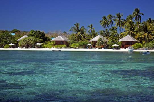 Tips Travel ke Derawan & Wakatobi