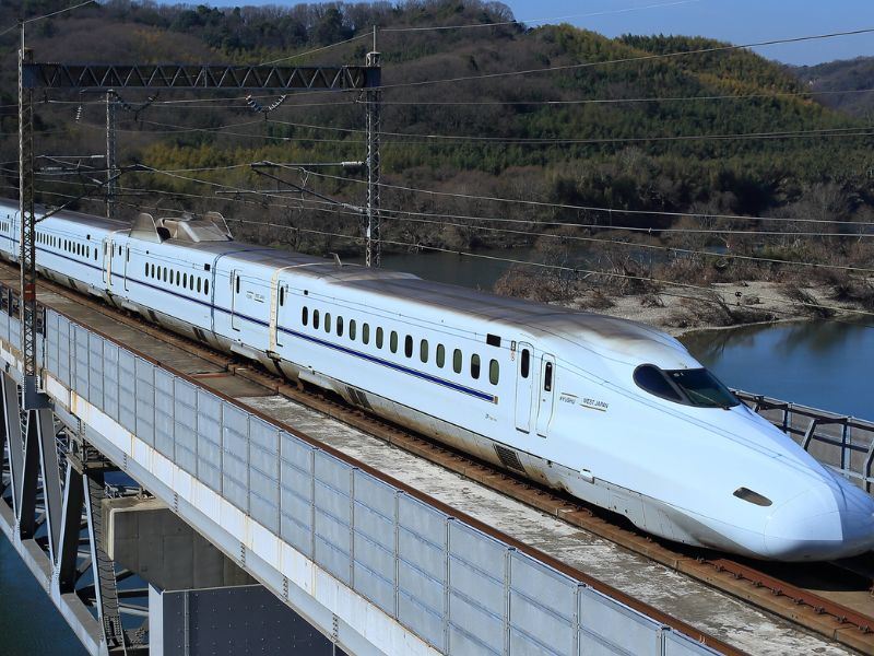 JR Train