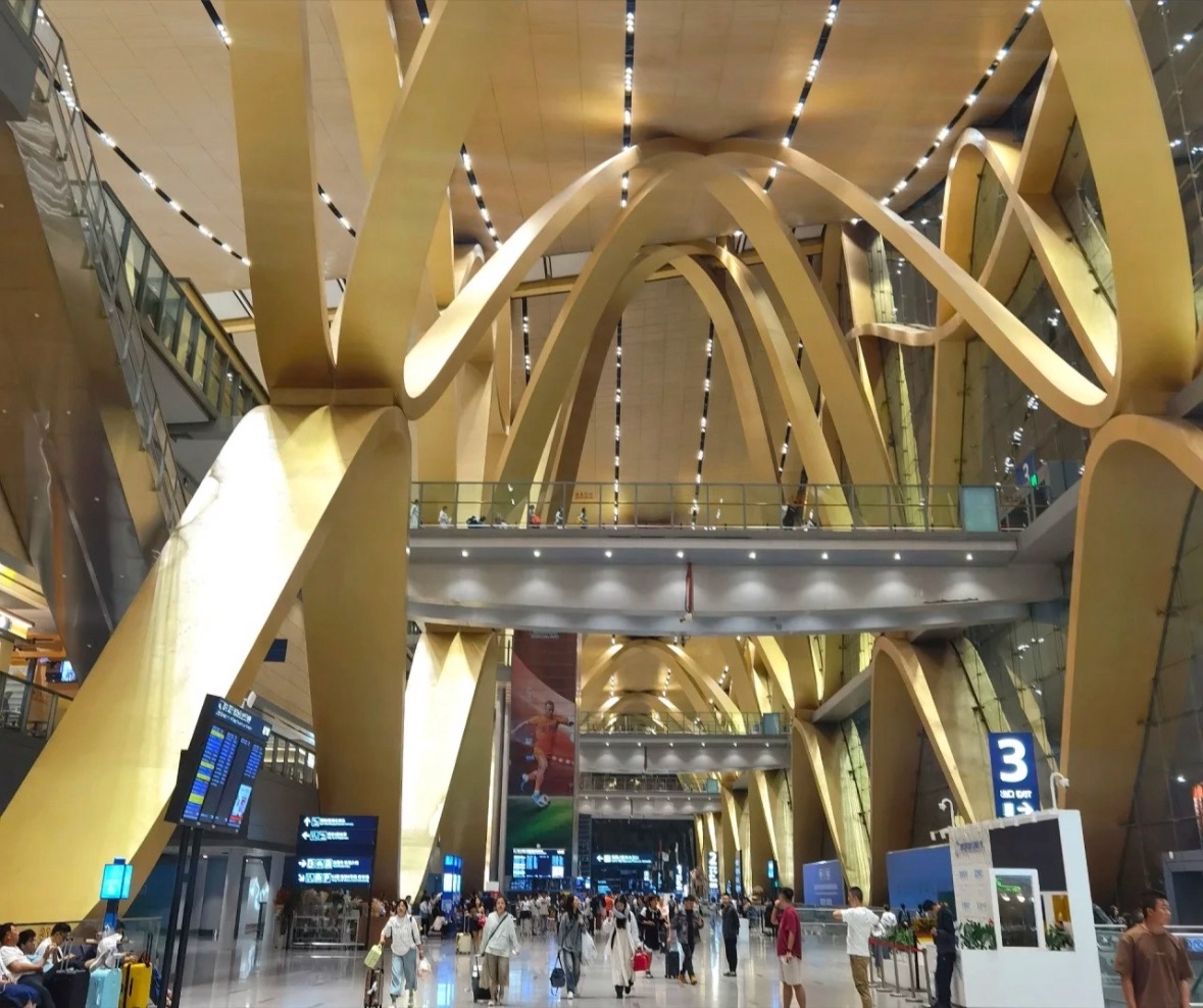 昆明長水国際空港で乗り継ぎ中に市内に出られる？