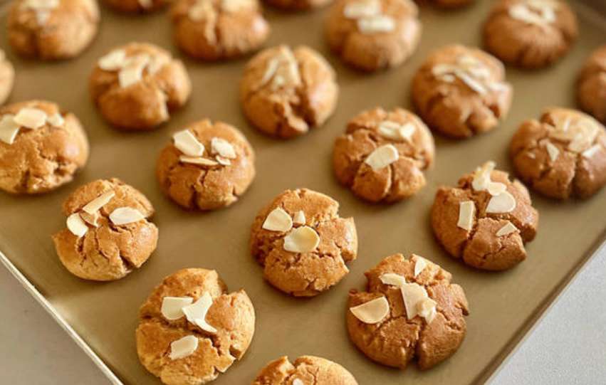 Crispy Halal Almond Cookies 🍪