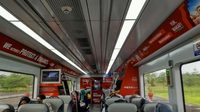 Kereta KA Bandara Kualanamu