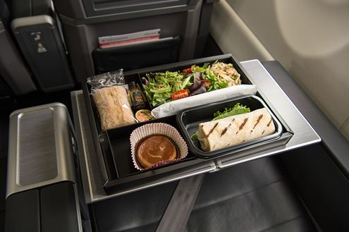 エアカナダのビジネスクラスの機内食｜和食・洋食・軽食