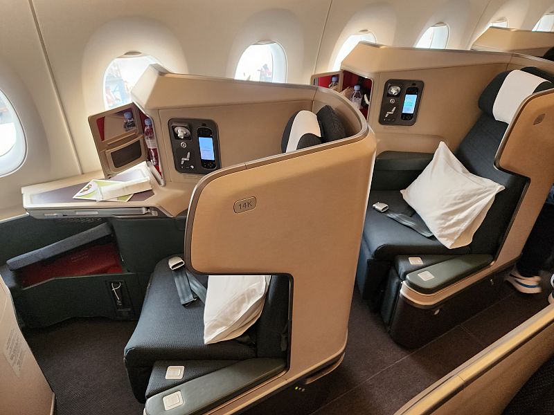 Cathay Pacific Business Class Seat 