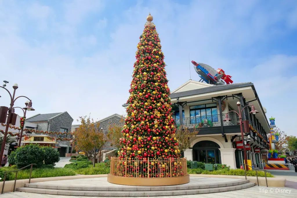 Shanghai Disneyland Disney Town