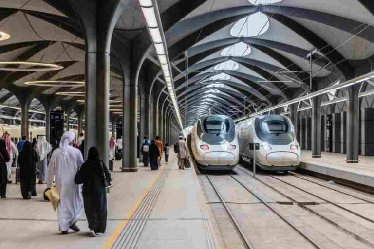 جدول الرحلات وأسعار التذاكر
