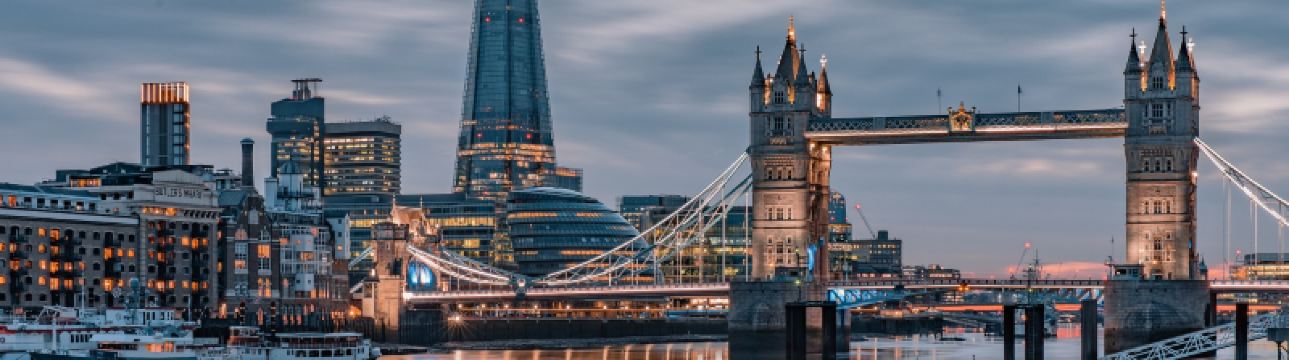 希斯路機場快線全攻略:直達倫敦市中心核心景點