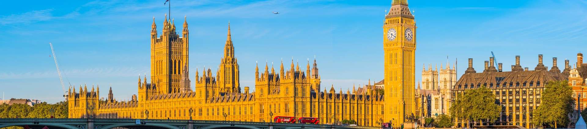 Visiting Big Ben: Tips for Travelling by Train