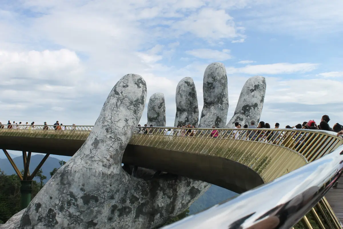 Golden Hand Bridge