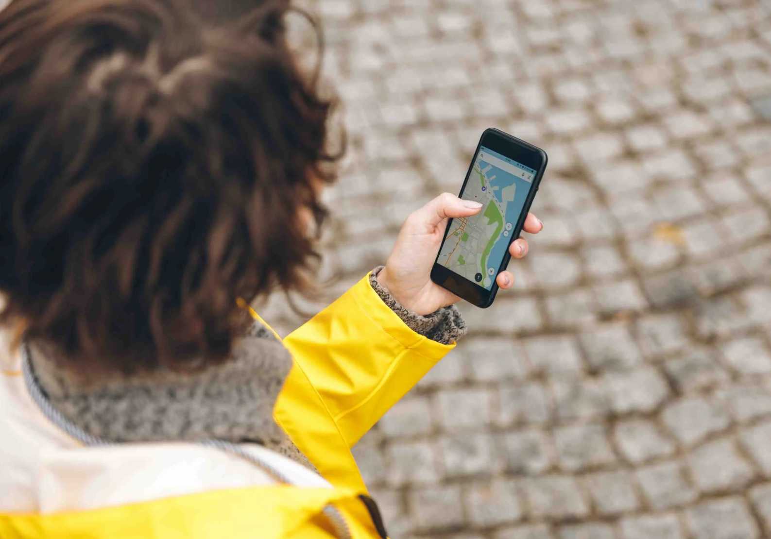 Tại sao nên chọn eSIM khi du lịch Malaysia?