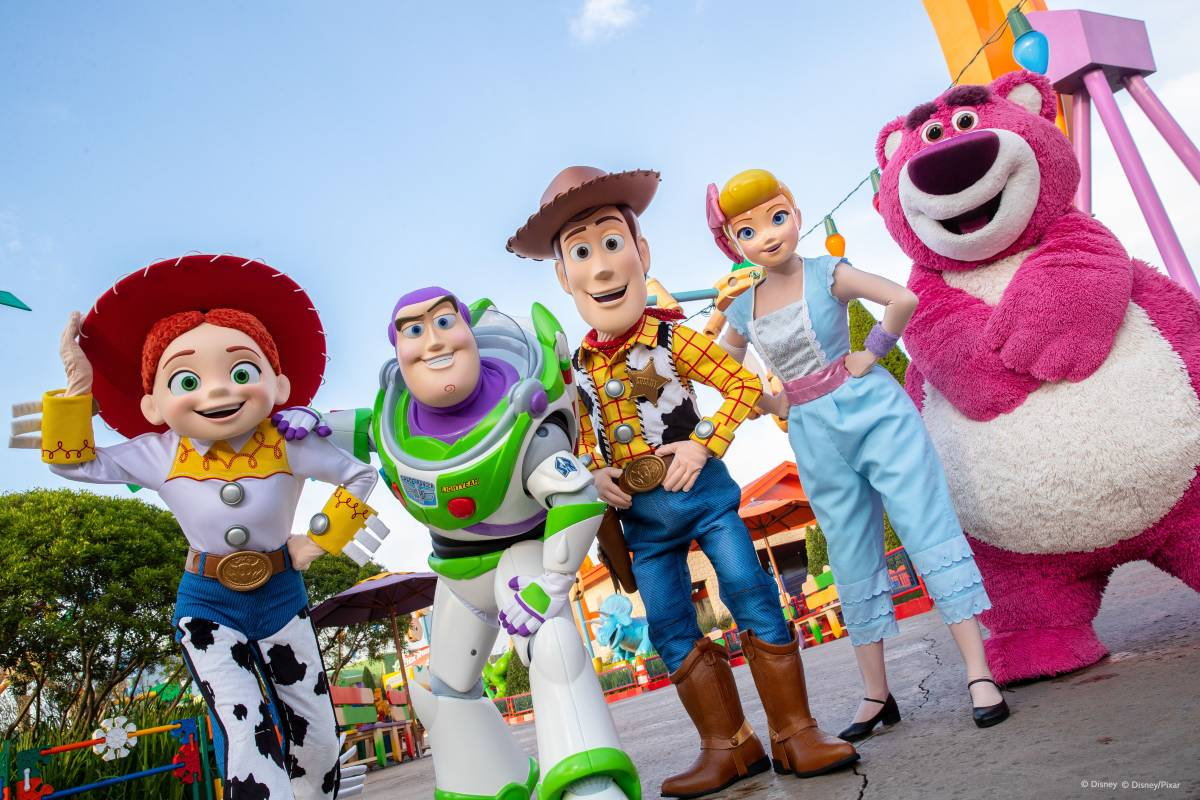 2. Experience Magic and Wonder at Shanghai Disney