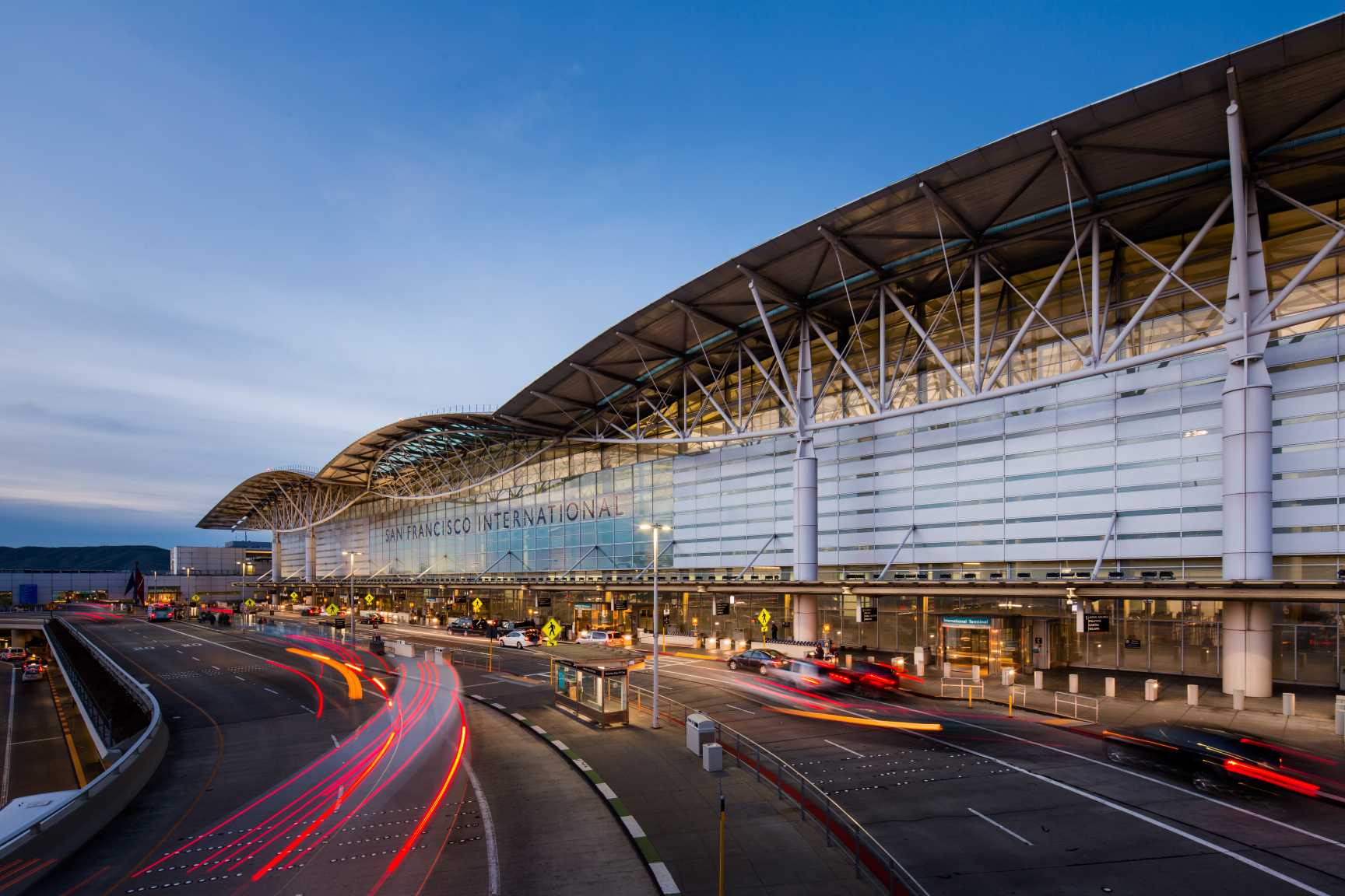 Airport in California: SFO