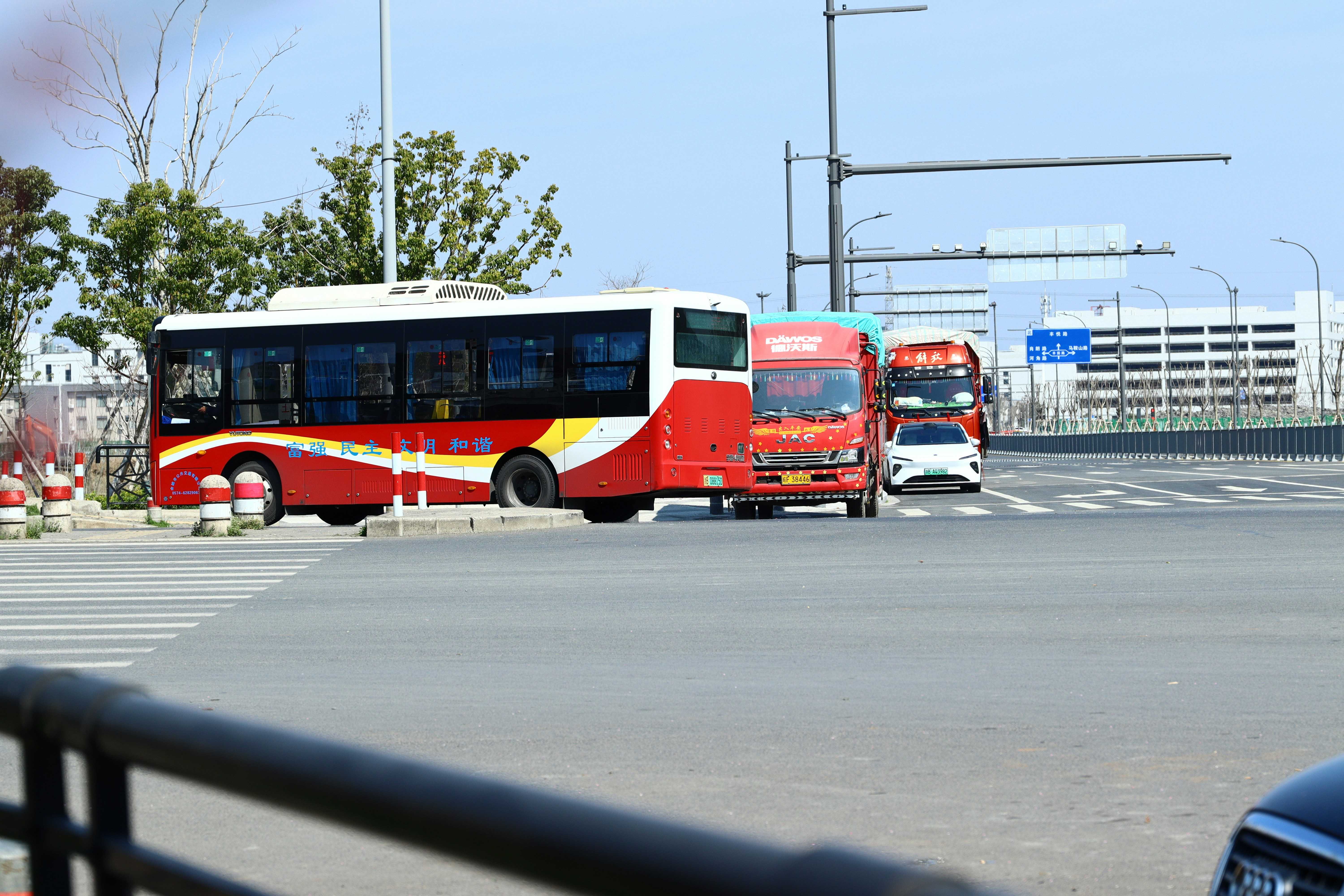 Mit dem Flughafenbus vom Flughafen Shenzhen ins Stadtzentrum