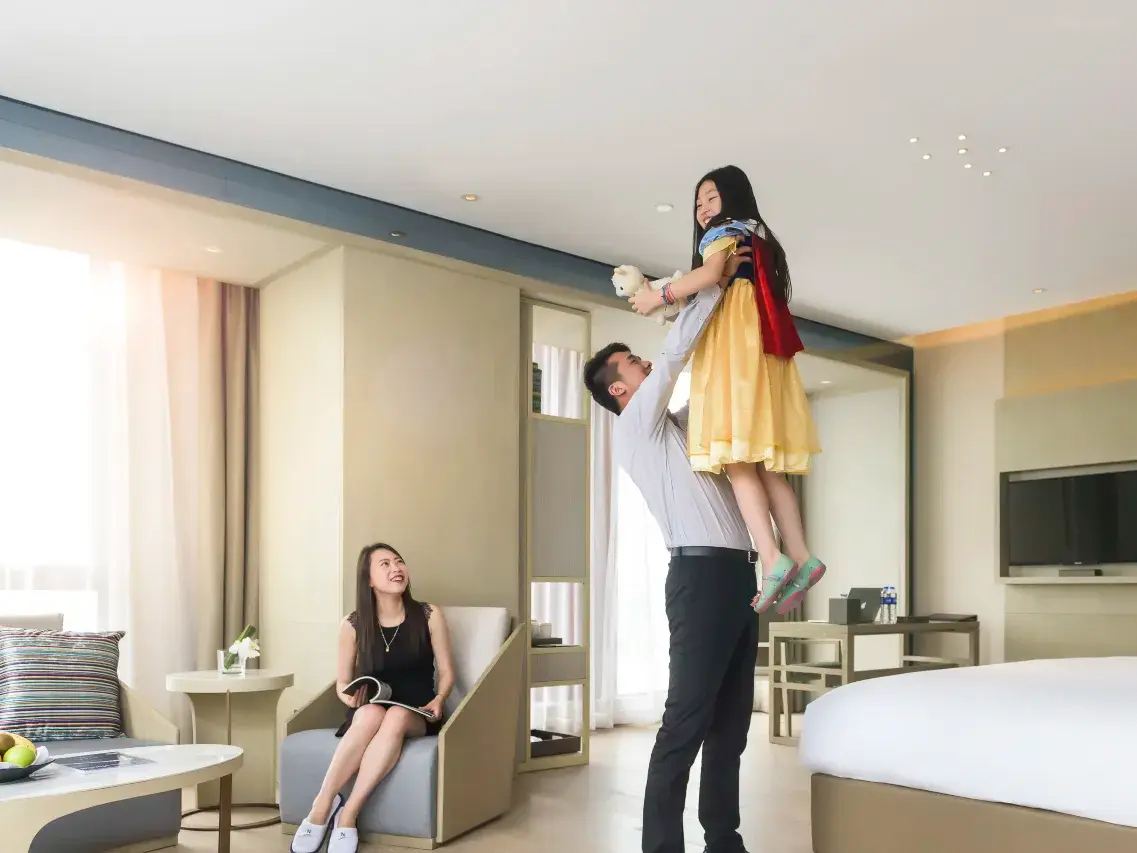 上海ディズニーホテルの予約はいつから？