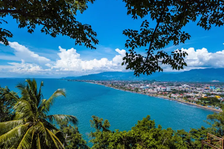 Gunuang Padang "Tomb SITI NURBAYA"