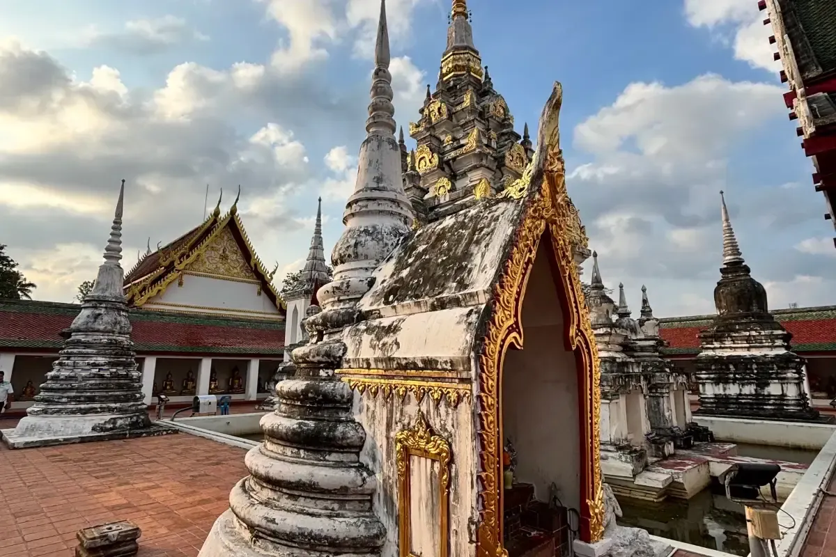 วัดพระบรมธาตุไชยา