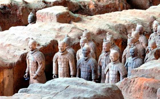 Recommended: Panda Base feeding, tea culture at People's Park, hot pot 🌶️Food tip: Even "mild" is still very spicy 2026 China Holiday - Xi’an & the Terracotta Warriors