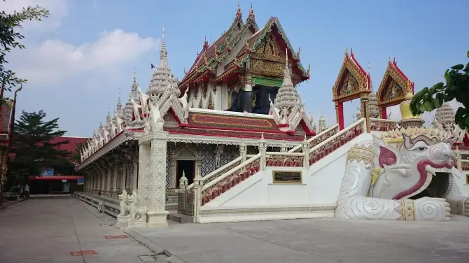 วัดศรีอุทุมพร