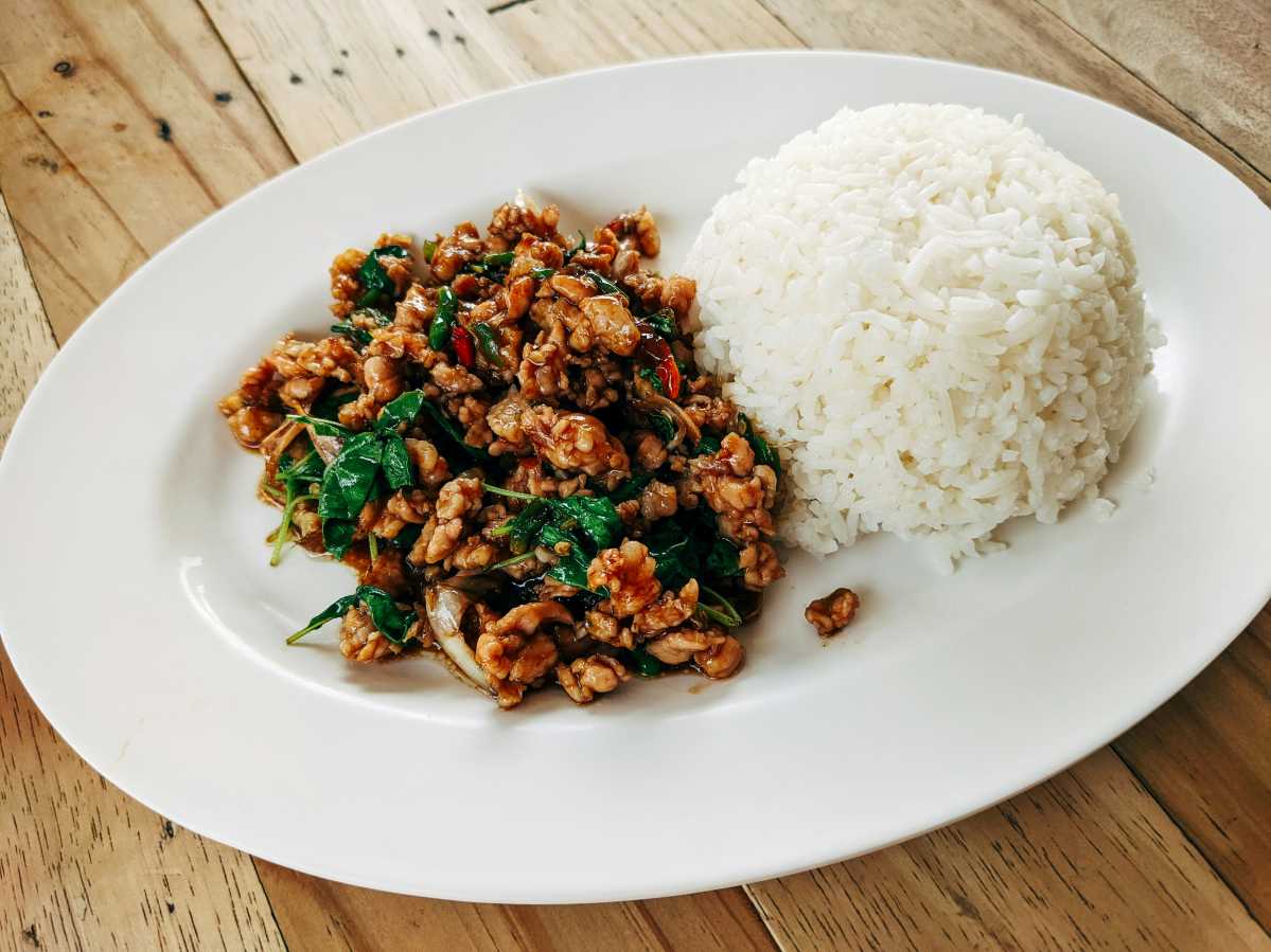 泰国餐：打抛猪肉饭