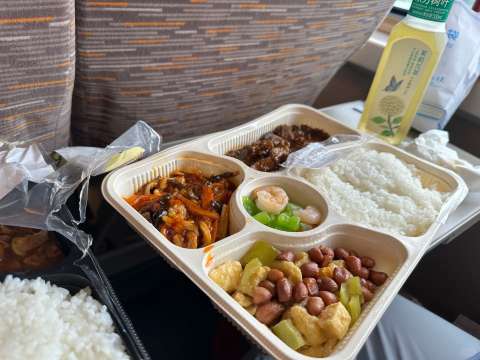 中国高速鉄道の食事メニュー・料金・特別食は?