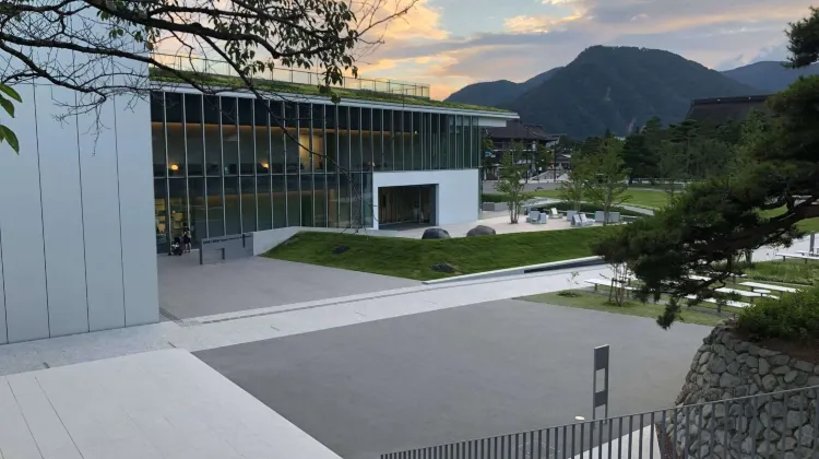 長野旅遊必去景點之長野縣信濃美術館