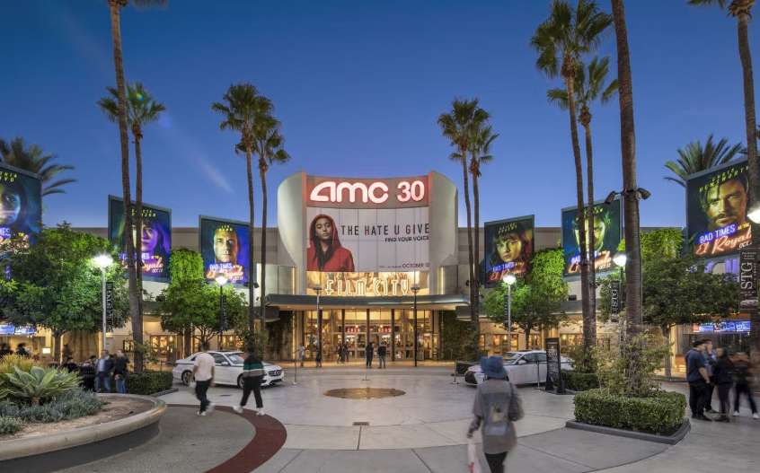 The Outlets at Orange LA Black Friday