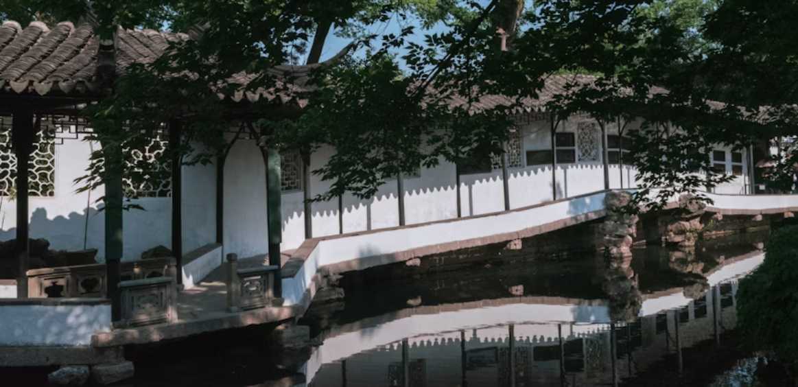 Nearest airports to Suzhou