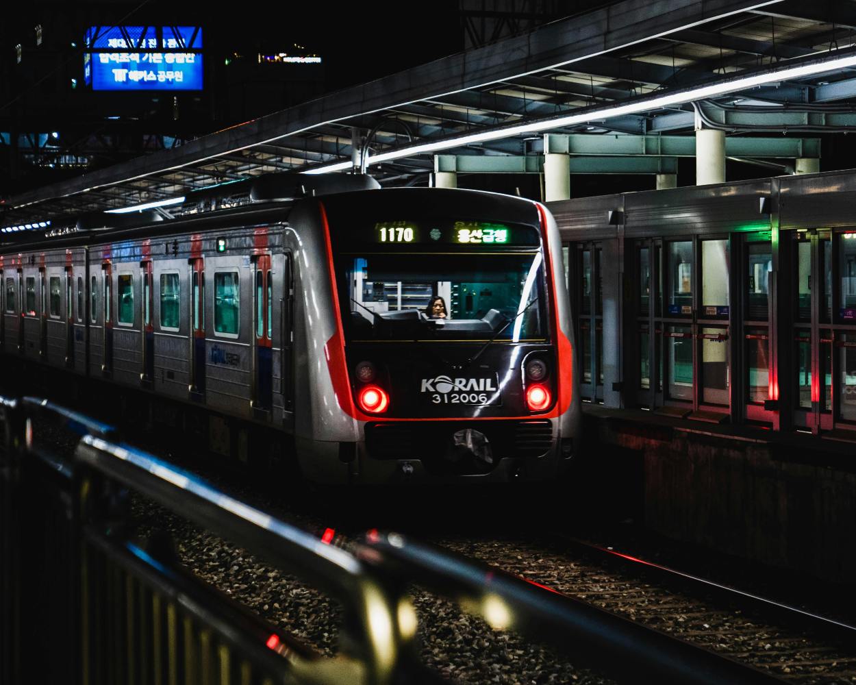 Foto stok gratis Asia, bepergian, cahaya Via Pexels (by Francois Harris)
