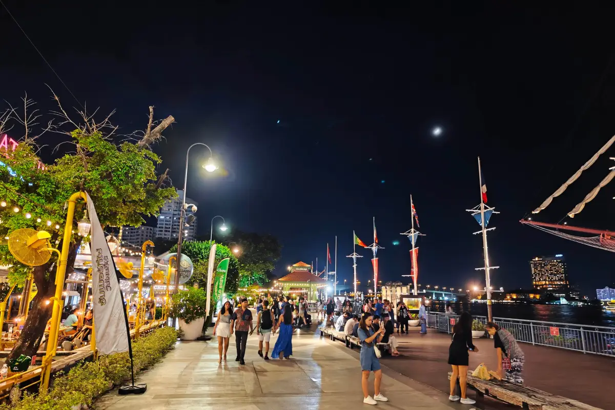 Nightlife at Asiatique The Riverfront