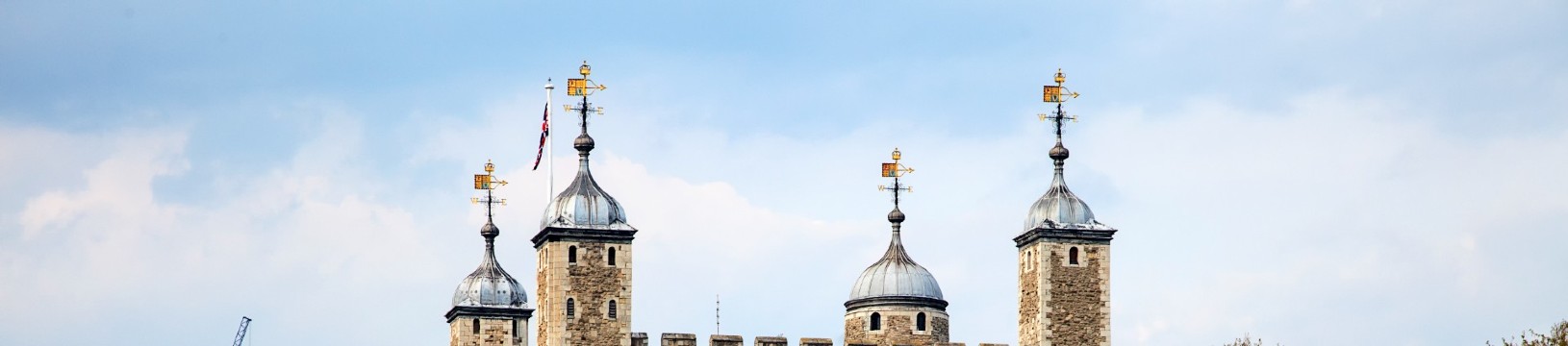 The Tower of London by Train: Everything You Need to Know