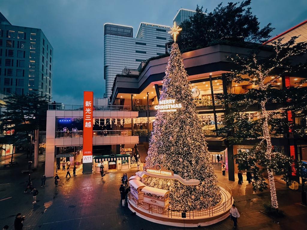 今すぐ予約 新光三越周辺のおしゃれな並木道ライトアップ|中山エリア